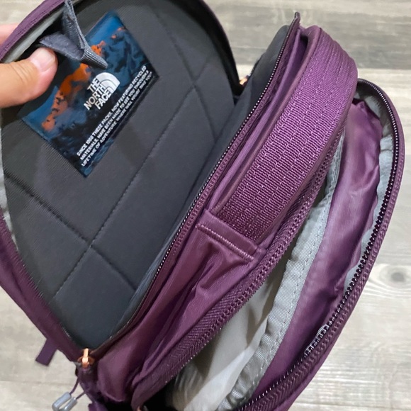 The North Face Recon Backpack Blackberry Rose Gold - Picture 5 of 10